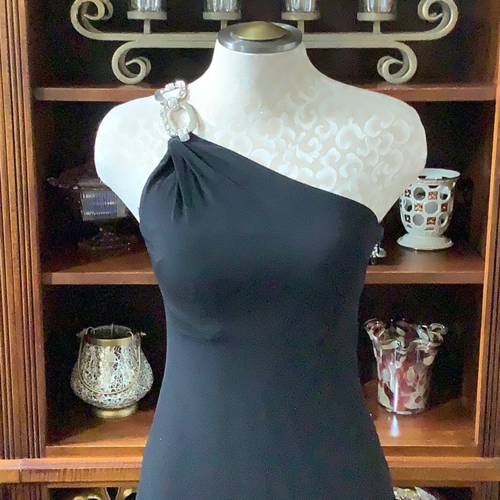 Cache Rhinestone Shoulder & Back Dress - Picture 3 of 16